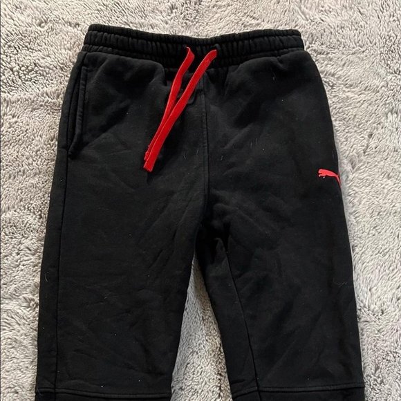 Puma Youth Size Large Boy’s Black Joggers Track Pants Jogging Pants, EUC - Picture 2 of 4
